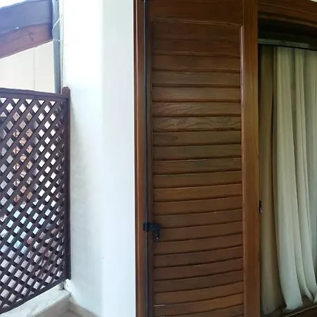 Hotel Stella Maisonettes *