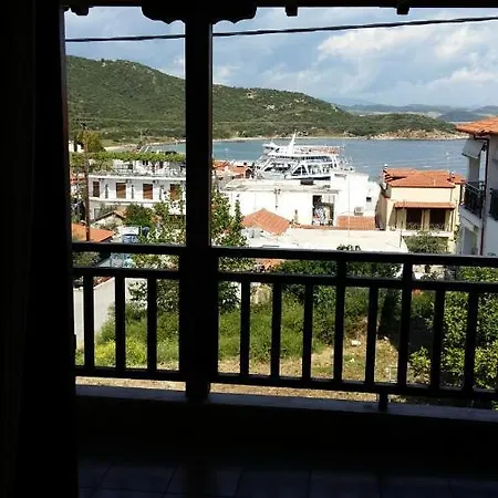 Stella Maisonettes Holiday home *