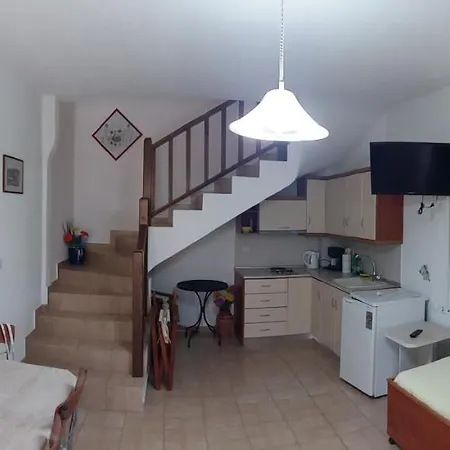 Stella Maisonettes Holiday home *